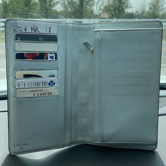 🖤💙 Chanel Icon 2-Fold Wallet Long Bi-Fold  Black - Picture 2 of 4